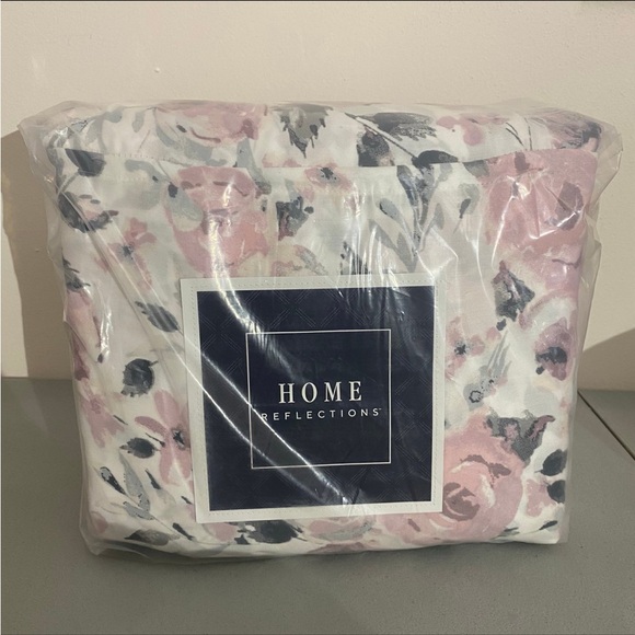 New Home Reflections Floral Cal King Sheet Set 1000 TC - Picture 1 of 4